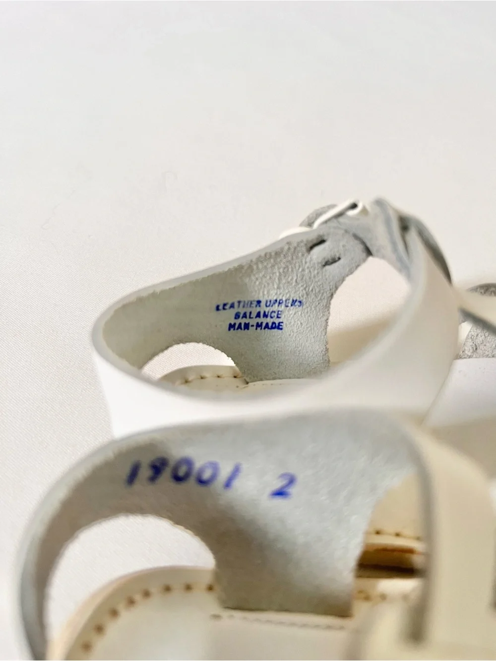 Vintage White Leather Baby Sandals Size 2 Cutout Flower